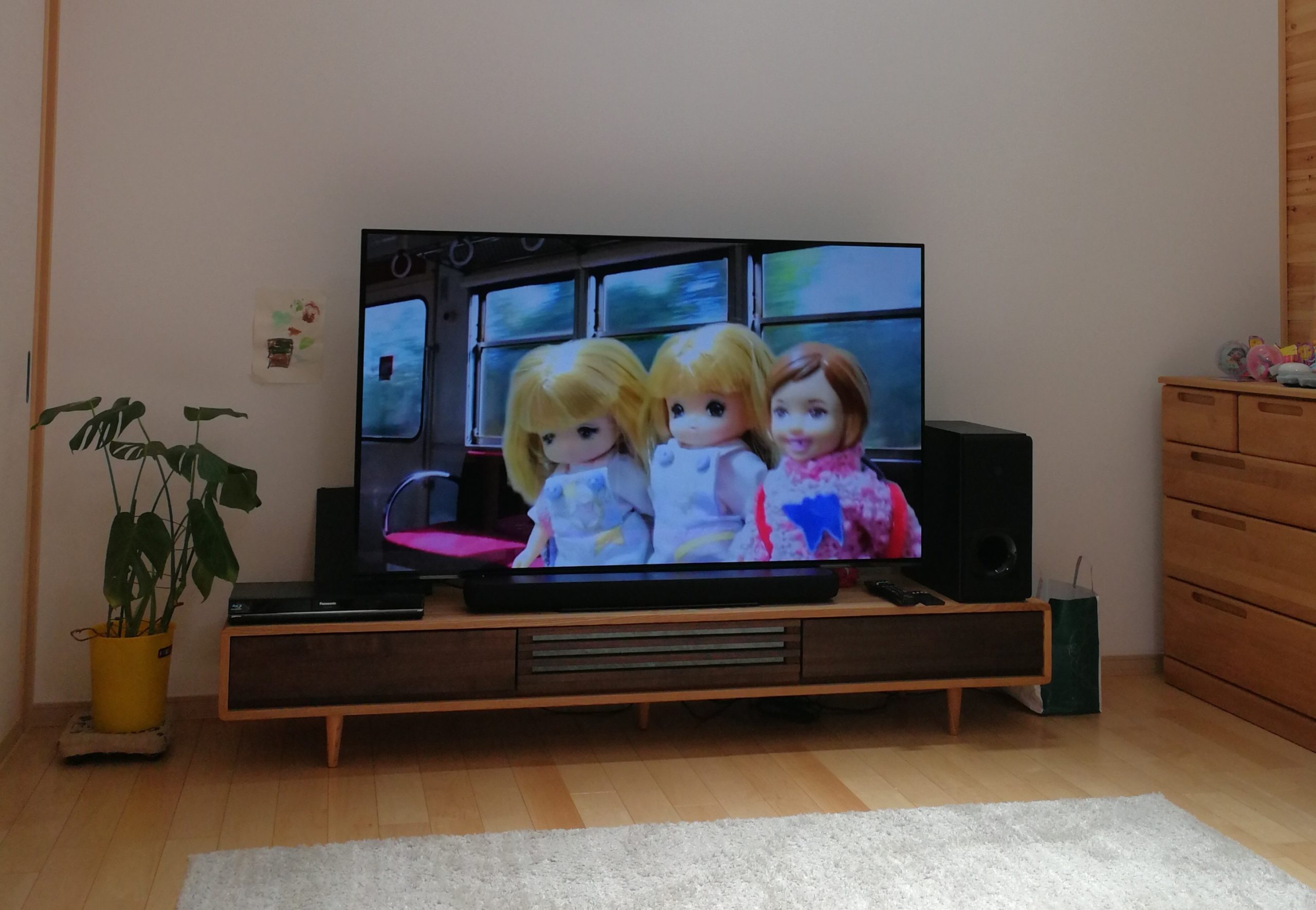 65インチTV